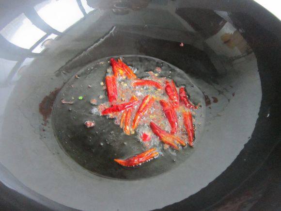 爆炒牛頭肉的做法-香辣味炒菜譜-易網健康養生網 爆炒牛頭肉的做法-香辣味炒菜譜