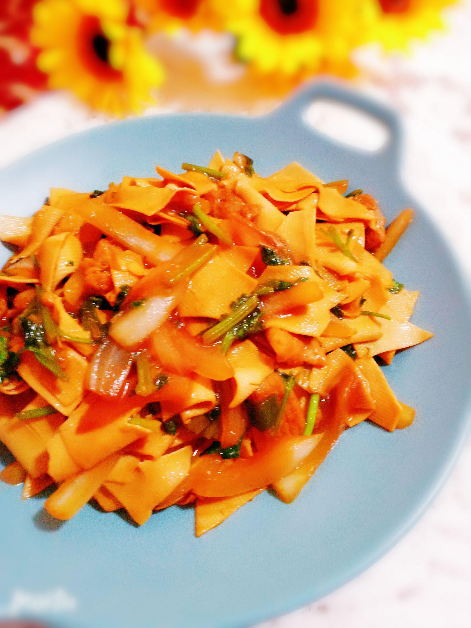 什錦干豆腐的做法-家常味炒菜譜