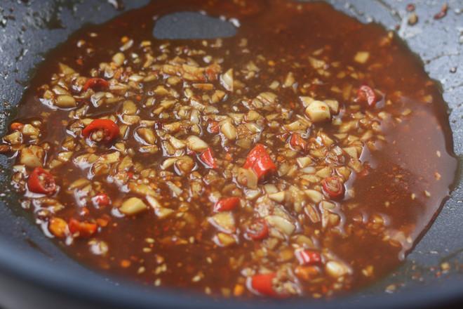 涼拌手撕雞腿肉的做法-家常味拌菜譜-易網健康養生網 涼拌手撕雞腿肉的做法-家常味拌菜譜