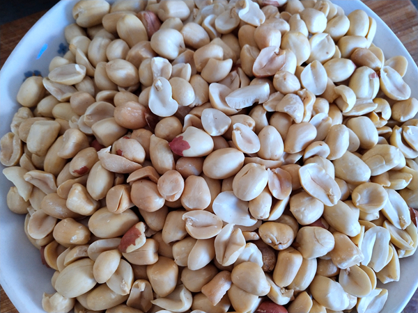 油炒辣椒的做法-香辣味炒菜譜-易網(wǎng)健康養(yǎng)生網(wǎng) 油炒辣椒的做法-香辣味炒菜譜