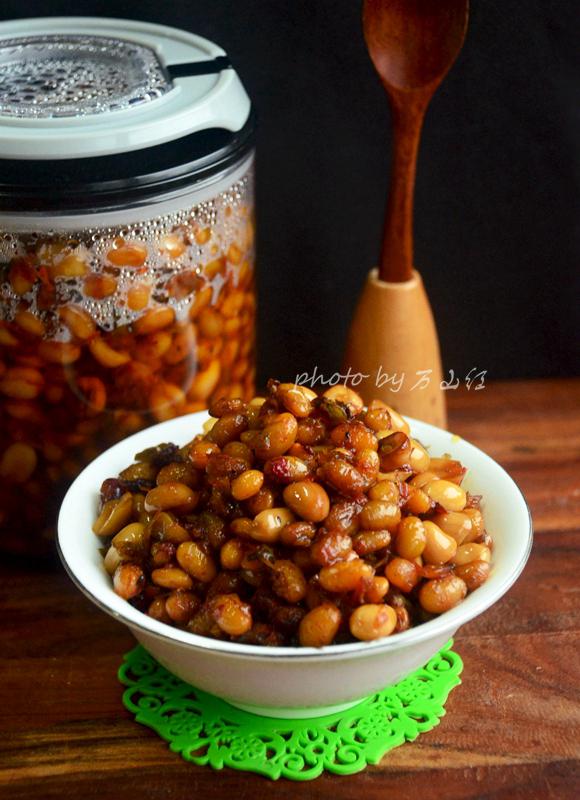 油炒辣椒的做法-香辣味炒菜譜-易網(wǎng)健康養(yǎng)生網(wǎng) 油炒辣椒的做法-香辣味炒菜譜