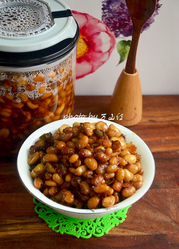 油炒辣椒的做法-香辣味炒菜譜-易網(wǎng)健康養(yǎng)生網(wǎng) 油炒辣椒的做法-香辣味炒菜譜