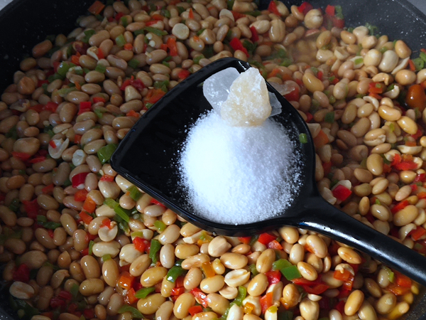 油炒辣椒的做法-香辣味炒菜譜-易網(wǎng)健康養(yǎng)生網(wǎng) 油炒辣椒的做法-香辣味炒菜譜