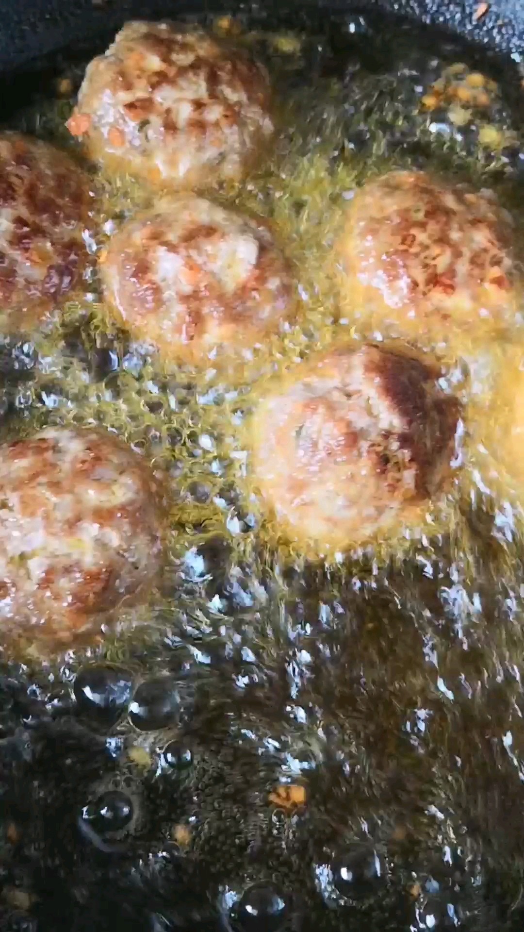 紅燒獅子頭的做法-咸鮮味煮菜譜-易網(wǎng)健康養(yǎng)生網(wǎng) 紅燒獅子頭的做法-咸鮮味煮菜譜