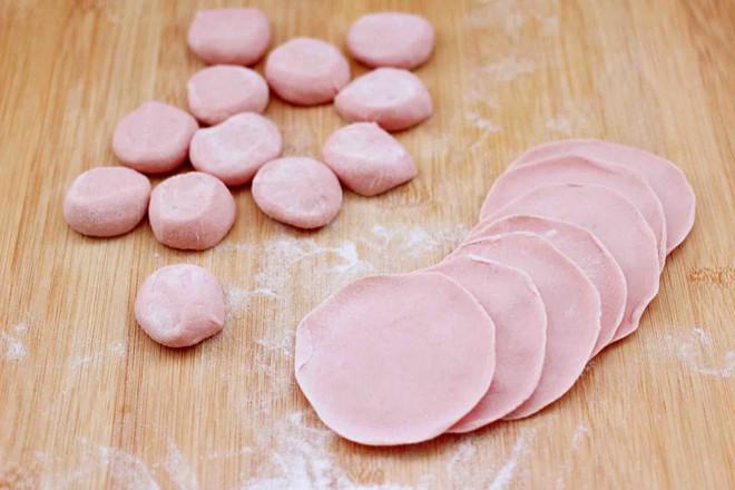 手工紅椰菜扇貝餃子的做法-家常味煮菜譜