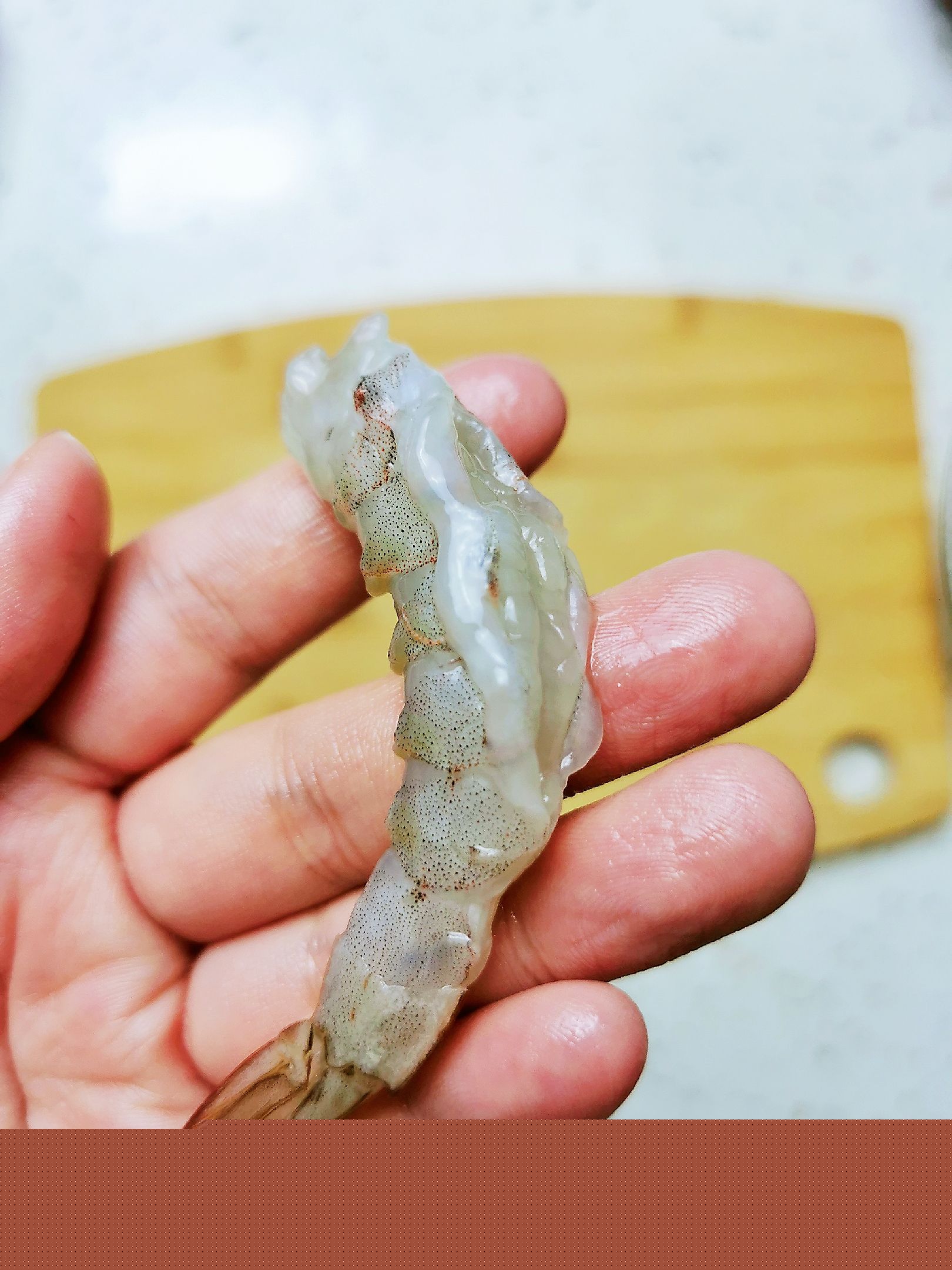 蒜蓉粉絲蒸蝦的做法-香辣味蒸菜譜-易網(wǎng)<a href=http://www.xllyou.com/ target=_blank class=infotextkey>健康養(yǎng)生</a>網(wǎng) 蒜蓉粉絲蒸蝦的做法-香辣味蒸菜譜