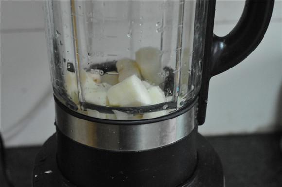 黑豆糕的做法-甜味蒸菜譜-易網<a href=http://www.xllyou.com/ target=_blank class=infotextkey>健康養生</a>網 黑豆糕的做法-甜味蒸菜譜