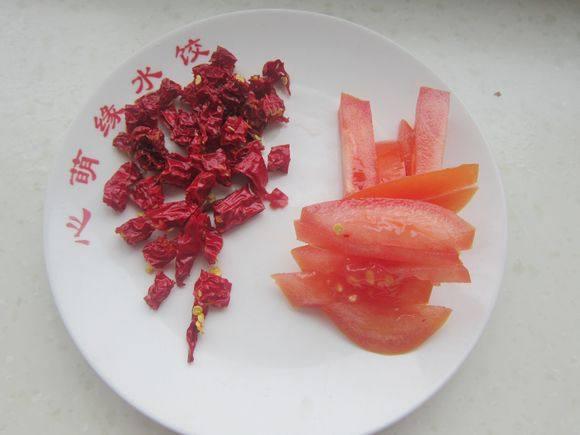 毛芹菜炒羊肉的做法-家常味炒菜譜-易網健康養生網 毛芹菜炒羊肉的做法-家常味炒菜譜