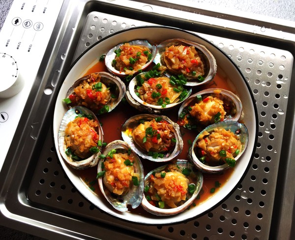 金銀蒜蒸鮑魚的做法-蒜香味蒸菜譜-易網健康養生網 金銀蒜蒸鮑魚的做法-蒜香味蒸菜譜