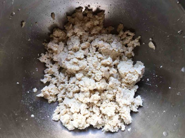 油面筋釀肉的做法-家常味煮菜譜-易網(wǎng)<a href=http://www.xllyou.com/ target=_blank class=infotextkey>健康養(yǎng)生</a>網(wǎng) 油面筋釀肉的做法-家常味煮菜譜