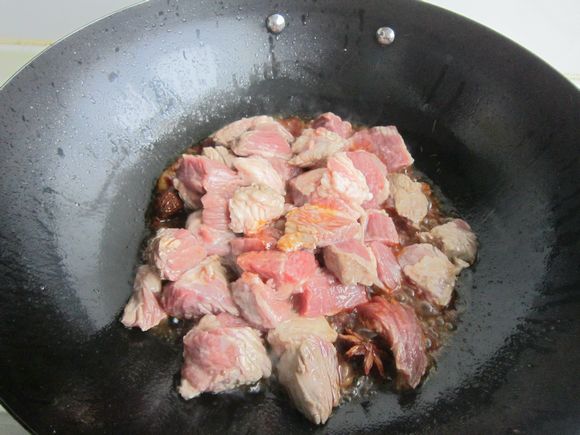 紅燒牛肉的做法-家常味燒菜譜-易網健康養生網 紅燒牛肉的做法-家常味燒菜譜