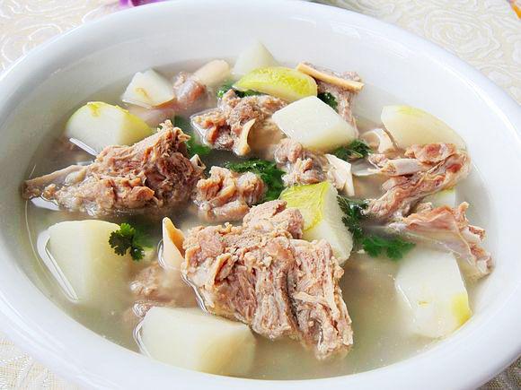 恰瑪古清燉羊肉的做法-家常味燉菜譜-易網健康養生網 恰瑪古清燉羊肉的做法-家常味燉菜譜