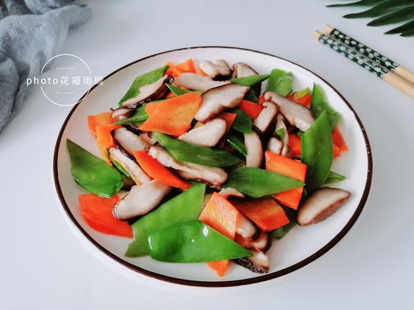 香菇炒荷蘭豆的做法-家常味炒菜譜-易網健康養生網 香菇炒荷蘭豆的做法-家常味炒菜譜