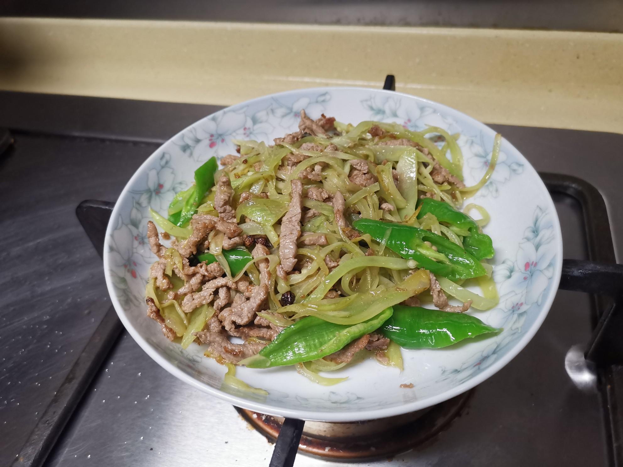 青椒青筍炒肉絲的做法-家常味炒菜譜-易網健康養生網 青椒青筍炒肉絲的做法-家常味炒菜譜