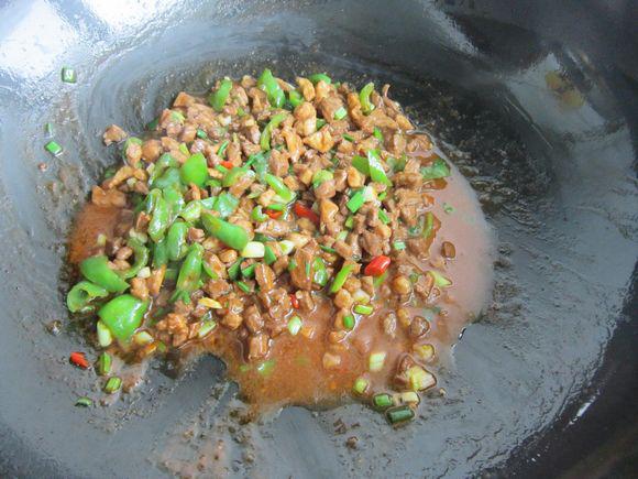牛肉夾餅的做法-家常味炒菜譜-易網健康養生網 牛肉夾餅的做法-家常味炒菜譜