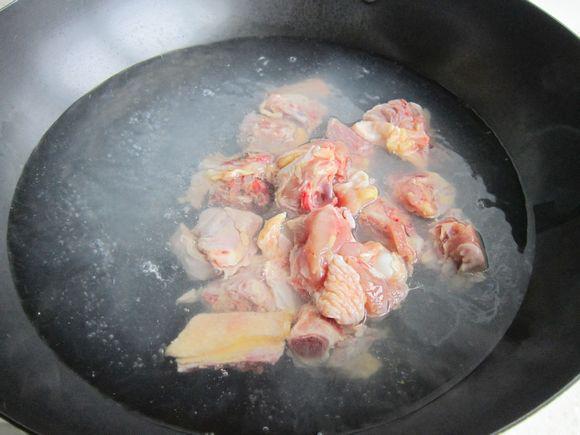 剁椒雞塊的做法-香辣味蒸菜譜-易網健康養生網 剁椒雞塊的做法-香辣味蒸菜譜