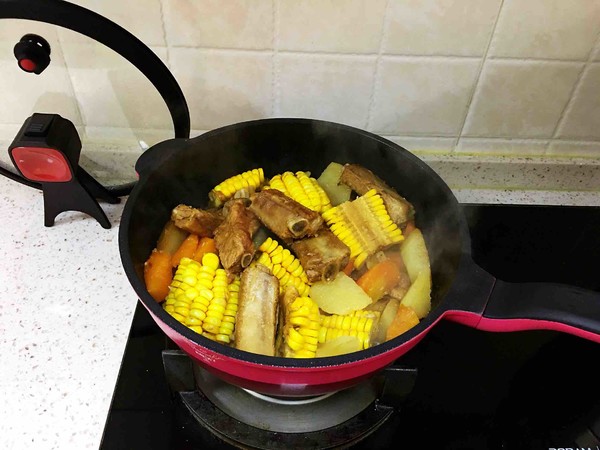 排骨燉玉米的做法-咸鮮味燉菜譜-易網(wǎng)健康養(yǎng)生網(wǎng) 排骨燉玉米的做法-咸鮮味燉菜譜