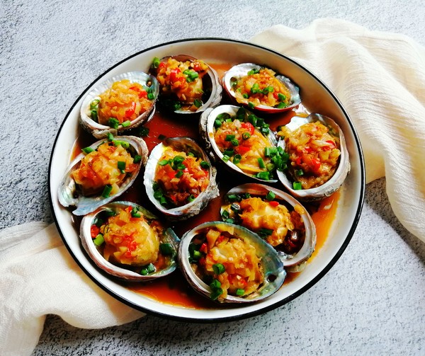 金銀蒜蒸鮑魚的做法-蒜香味蒸菜譜-易網健康養生網 金銀蒜蒸鮑魚的做法-蒜香味蒸菜譜