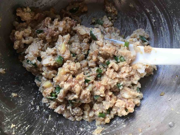 油面筋釀肉的做法-家常味煮菜譜-易網(wǎng)健康養(yǎng)生網(wǎng) 油面筋釀肉的做法-家常味煮菜譜