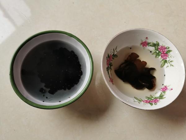 黑豆?jié){的做法-甜味煮菜譜-易網(wǎng)健康養(yǎng)生網(wǎng) 黑豆?jié){的做法-甜味煮菜譜