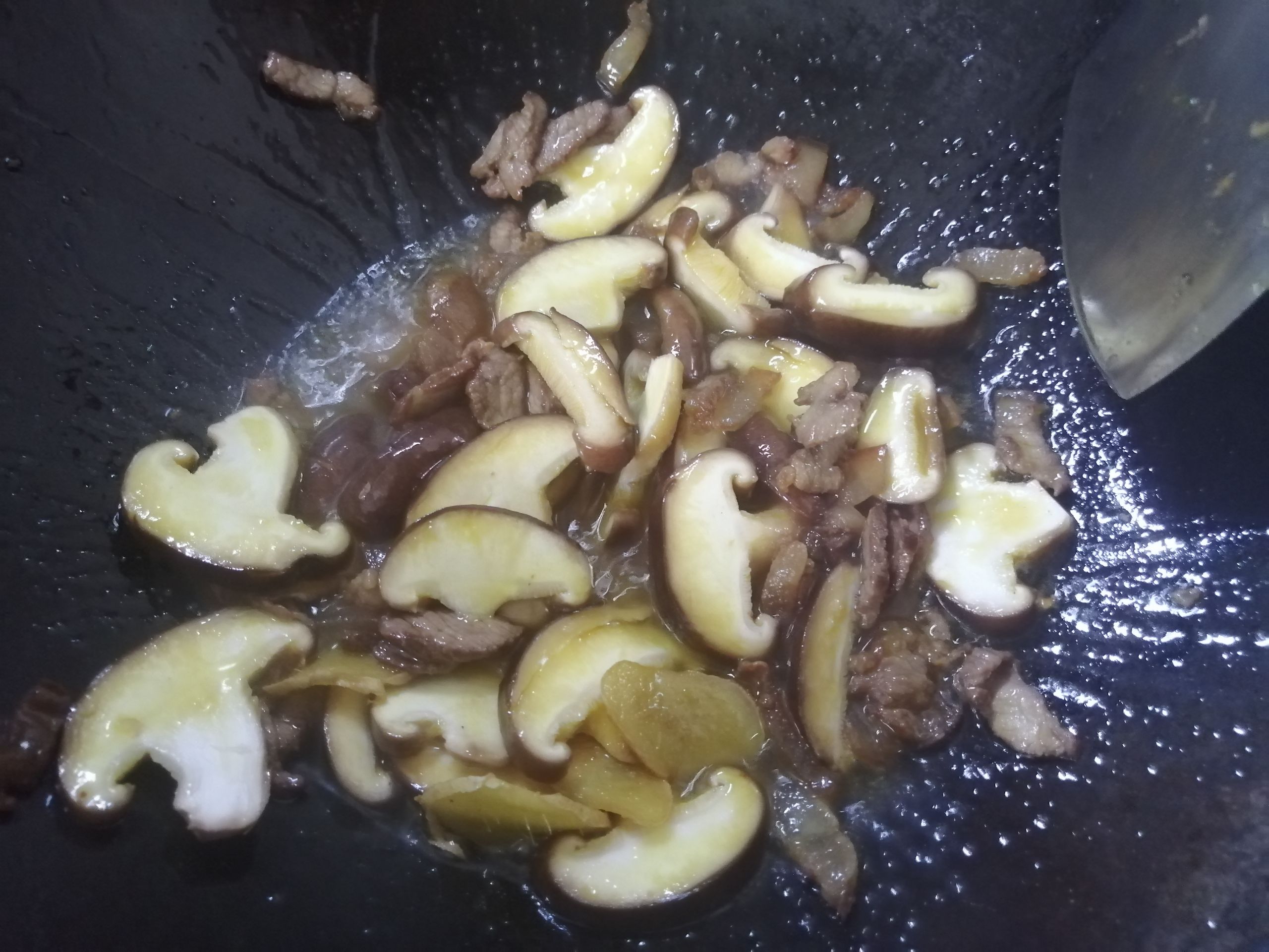 臘肉香菇青菜的做法-家常味炒菜譜-易網(wǎng)健康養(yǎng)生網(wǎng) 臘肉香菇青菜的做法-家常味炒菜譜