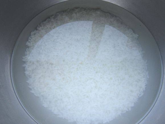 粽香糯米雞的做法-家常味蒸菜譜-易網(wǎng)健康養(yǎng)生網(wǎng) 粽香糯米雞的做法-家常味蒸菜譜