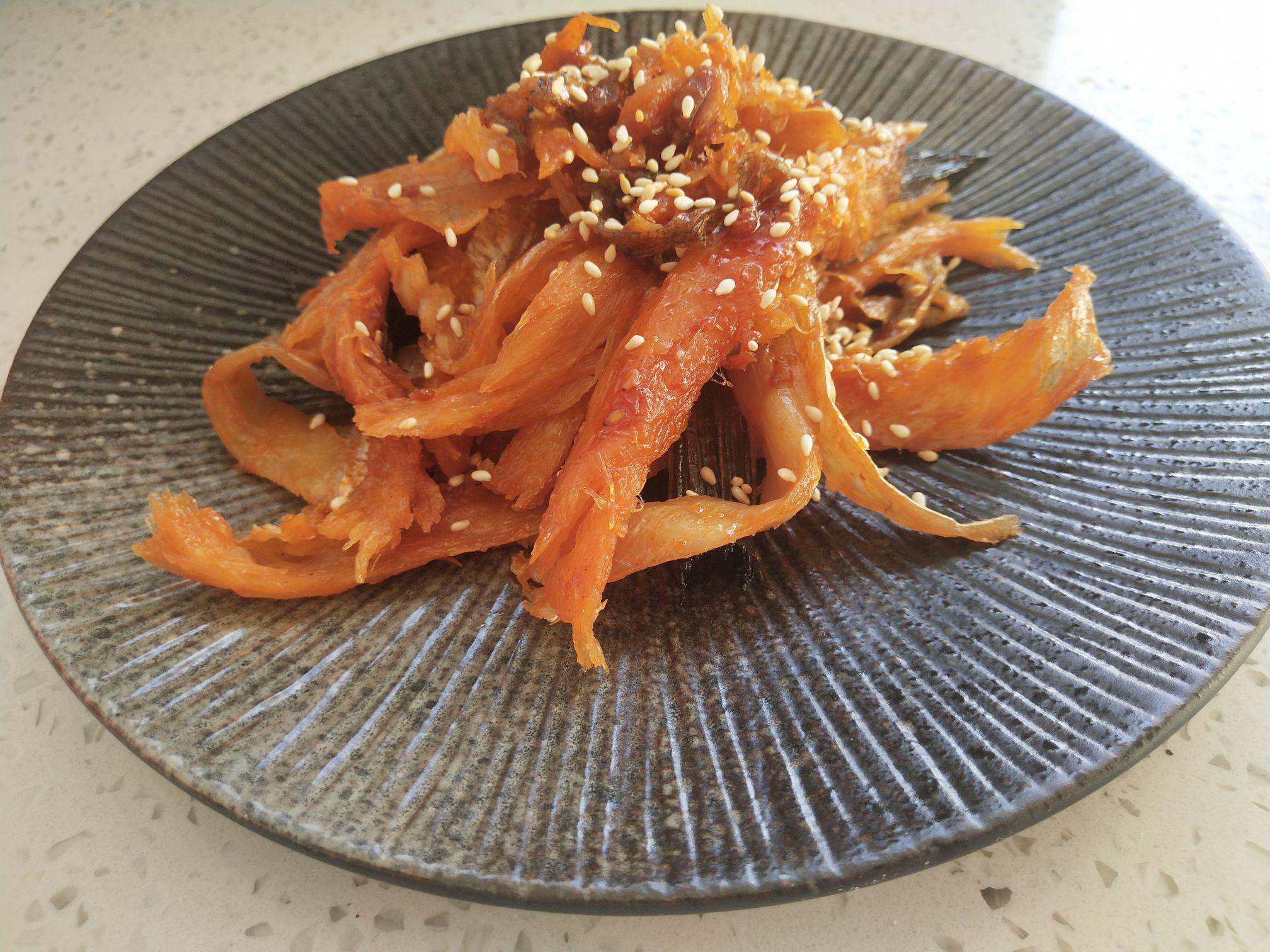 紅紅火火辣拌明太魚的做法-家常味拌菜譜-易網(wǎng)健康養(yǎng)生網(wǎng) 紅紅火火辣拌明太魚的做法-家常味拌菜譜