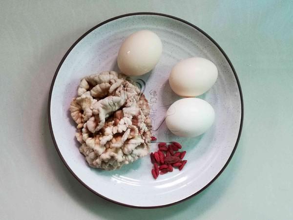 白參菌蒸雞蛋的做法-家常味蒸菜譜-易網(wǎng)<a href=http://www.xllyou.com/ target=_blank class=infotextkey>健康養(yǎng)生</a>網(wǎng) 白參菌蒸雞蛋的做法-家常味蒸菜譜