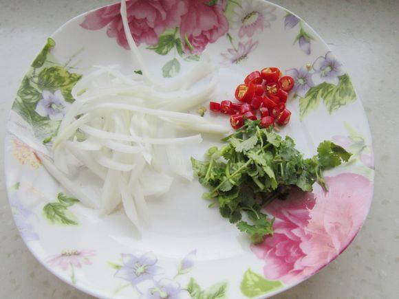 紅油牛肚的做法-香辣味拌菜譜-易網(wǎng)健康養(yǎng)生網(wǎng) 紅油牛肚的做法-香辣味拌菜譜