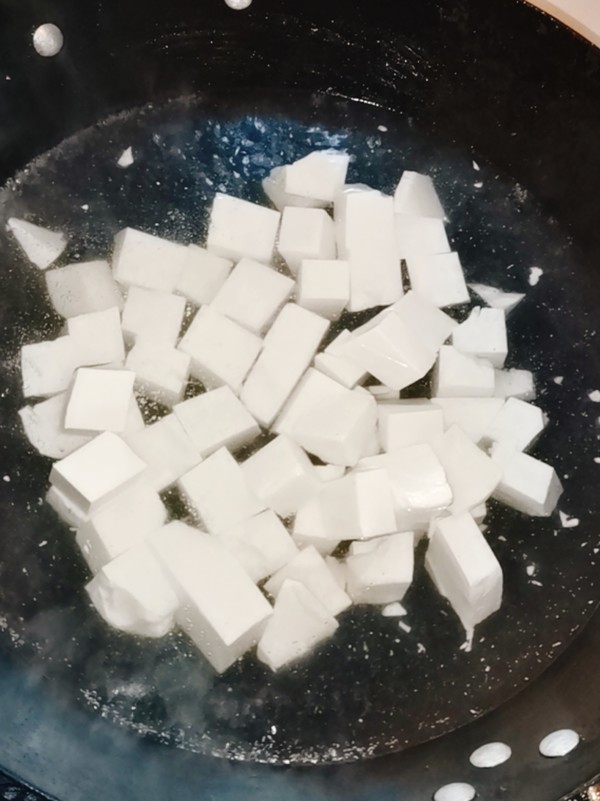 蝦仁豆腐的做法-香辣味燒菜譜