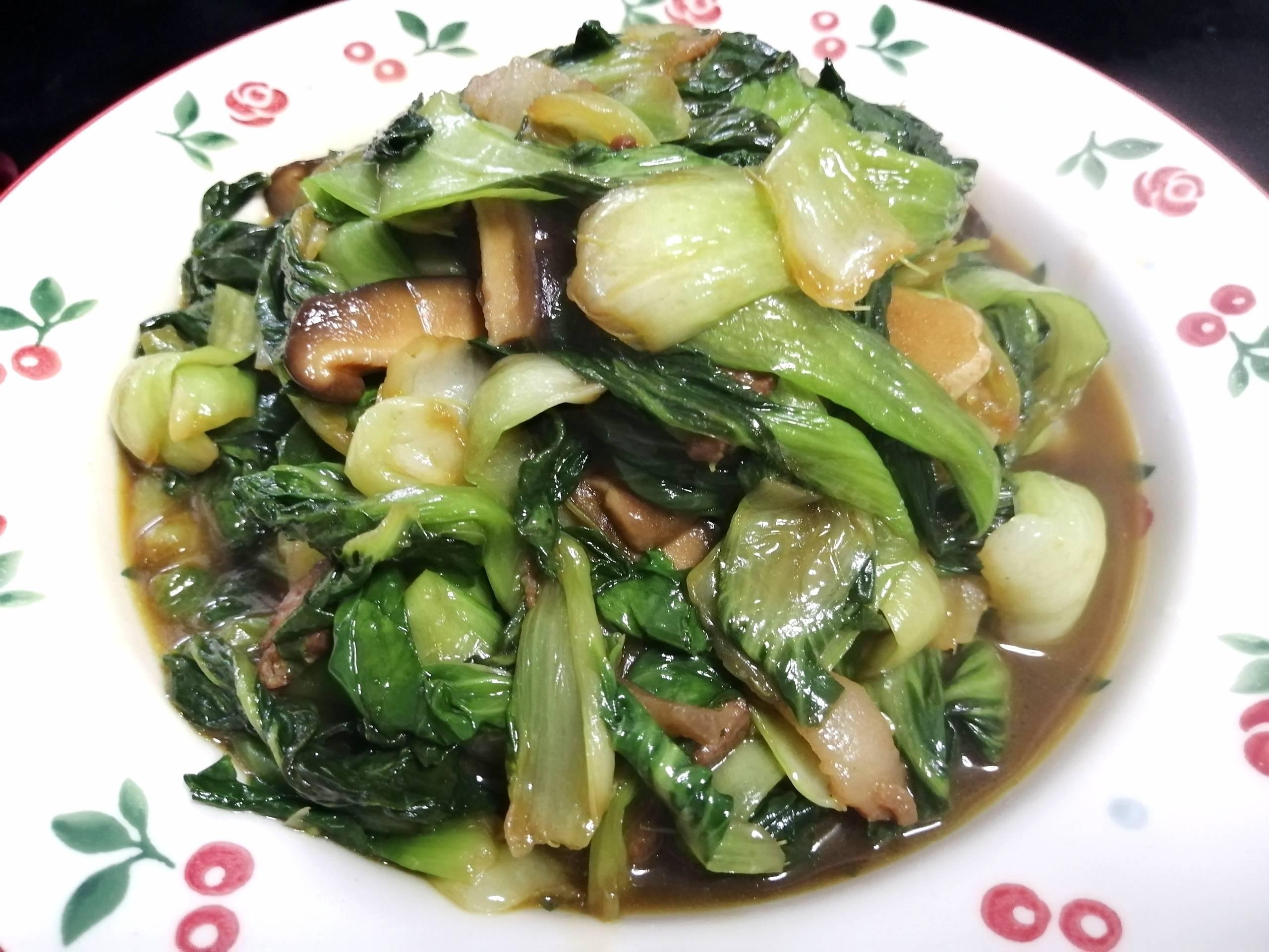 臘肉香菇青菜的做法-家常味炒菜譜-易網(wǎng)健康養(yǎng)生網(wǎng) 臘肉香菇青菜的做法-家常味炒菜譜