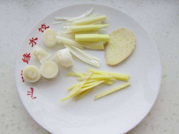 干煎黃花魚的做法-家常味煎菜譜-易網健康養生網 干煎黃花魚的做法-家常味煎菜譜