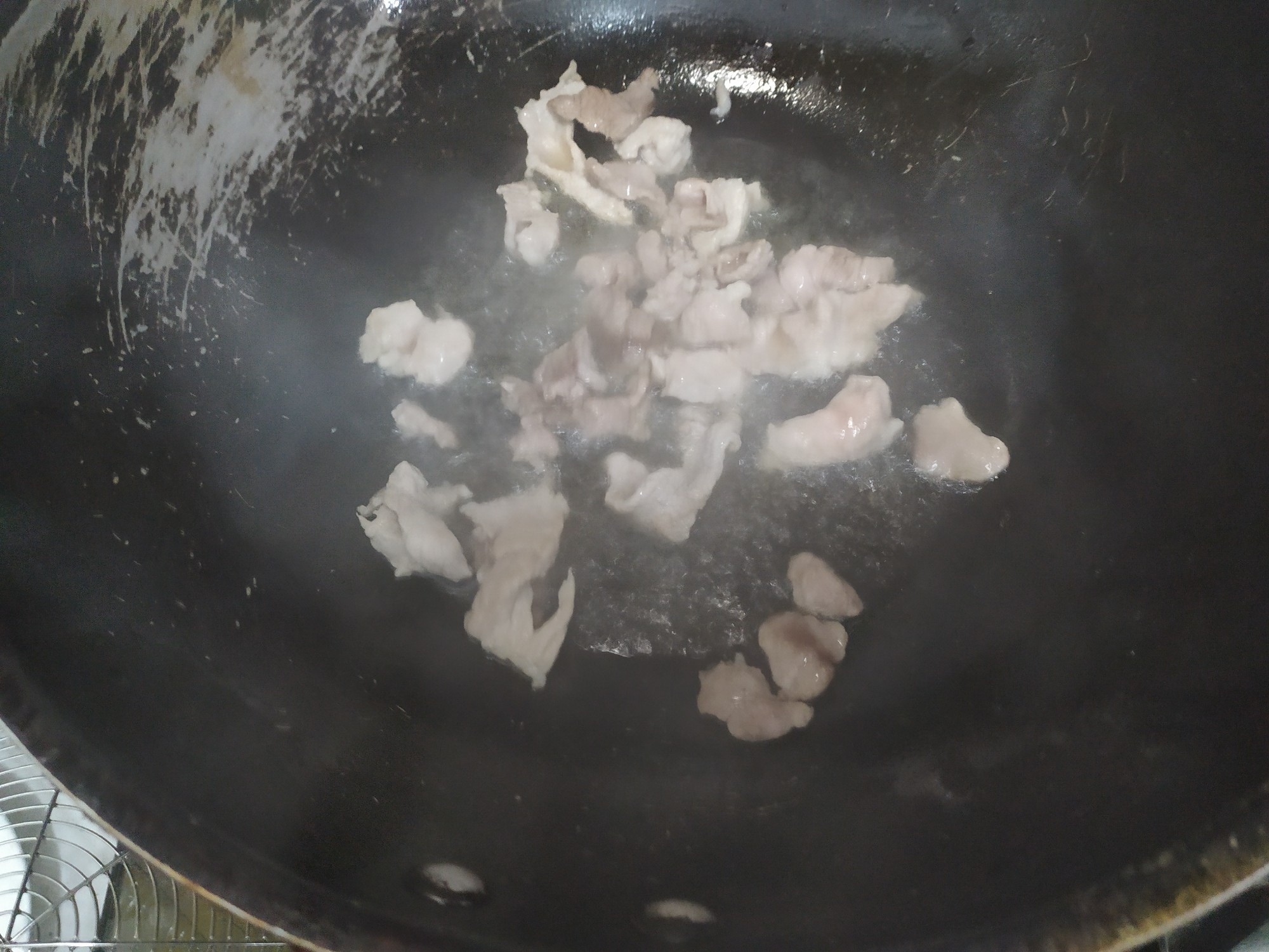 芹菜炒肉的做法-家常味炒菜譜