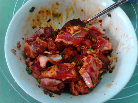 粉蒸牛肉的做法-咸鮮味蒸菜譜-易網(wǎng)健康養(yǎng)生網(wǎng) 粉蒸牛肉的做法-咸鮮味蒸菜譜