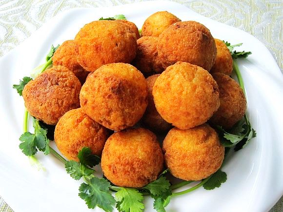 豆腐肉丸的做法-家常味炸菜譜