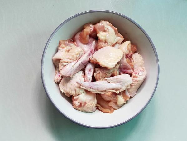 香菇豆腐燜雞翅的做法-家常味燜菜譜-易網健康養生網 香菇豆腐燜雞翅的做法-家常味燜菜譜