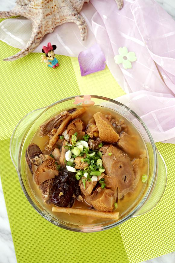 參芪猴菇燉雞的做法-咸鮮味燉菜譜