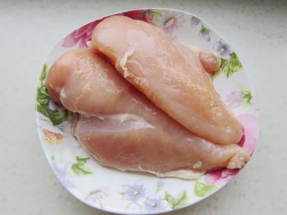 大盤雞火鍋的做法-家常味燉菜譜-易網<a href=http://www.xllyou.com/ target=_blank class=infotextkey>健康養(yǎng)生</a>網 大盤雞火鍋的做法-家常味燉菜譜