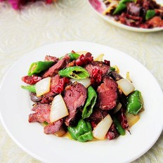 爆炒熏馬腸的做法-香辣味炒菜譜