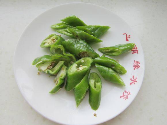 爆炒熏馬腸的做法-香辣味炒菜譜-易網健康養生網 爆炒熏馬腸的做法-香辣味炒菜譜