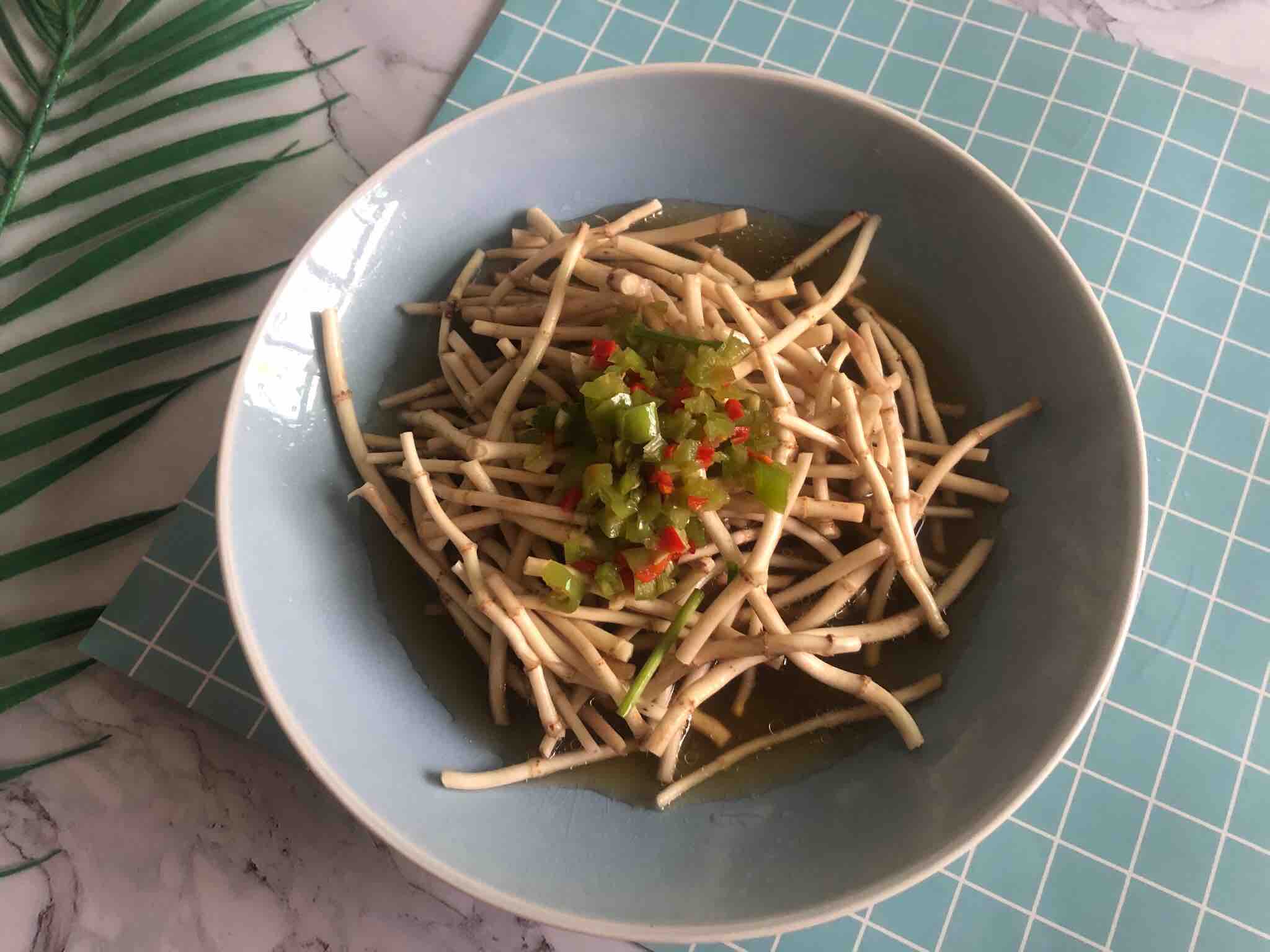 涼拌折耳根的做法-家常味拌菜譜