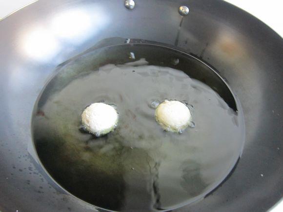 豆腐肉丸的做法-家常味炸菜譜