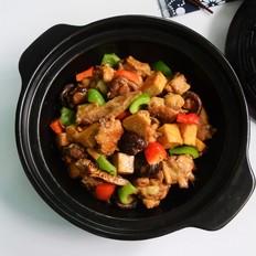 香菇豆腐燜雞翅的做法-家常味燜菜譜