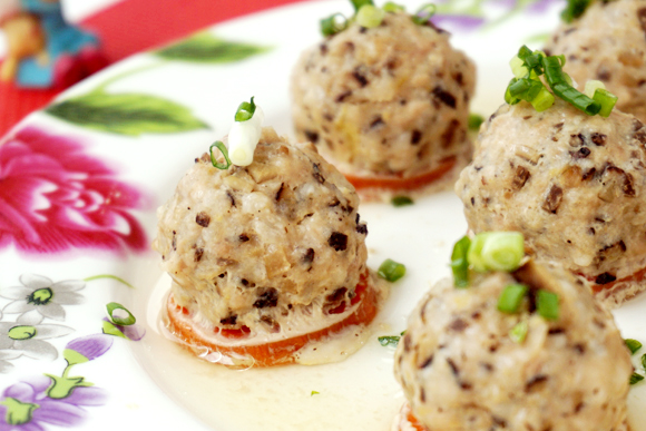 清蒸松露肉丸的做法-咸鮮味蒸菜譜-易網(wǎng)健康養(yǎng)生網(wǎng) 清蒸松露肉丸的做法-咸鮮味蒸菜譜