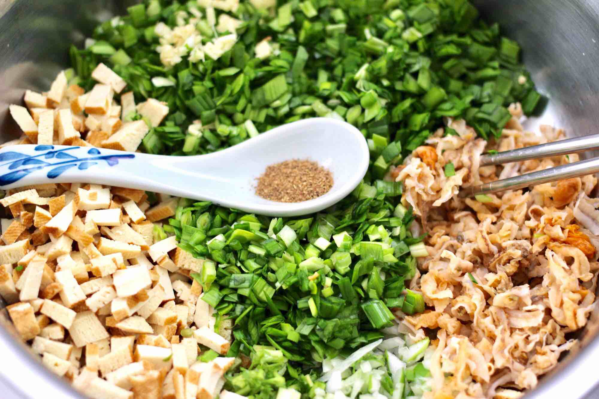 扇貝香干翠玉餃子的做法-咸鮮味煮菜譜-易網(wǎng)健康養(yǎng)生網(wǎng) 扇貝香干翠玉餃子的做法-咸鮮味煮菜譜