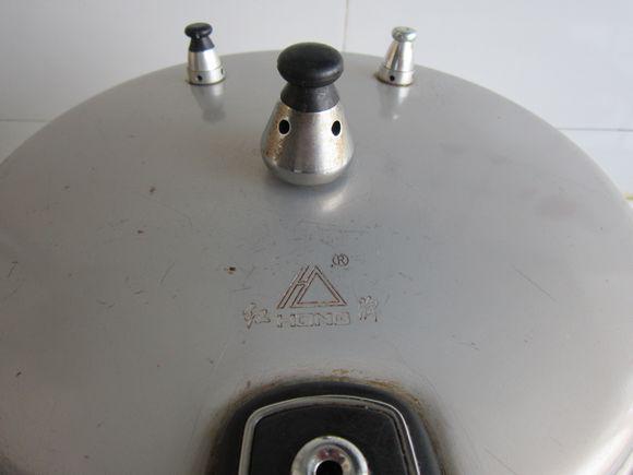 沙吾爾燜肉的做法-家常味燉菜譜-易網(wǎng)健康養(yǎng)生網(wǎng) 沙吾爾燜肉的做法-家常味燉菜譜