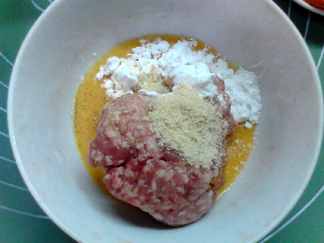 清蒸松露肉丸的做法-咸鮮味蒸菜譜-易網(wǎng)健康養(yǎng)生網(wǎng) 清蒸松露肉丸的做法-咸鮮味蒸菜譜