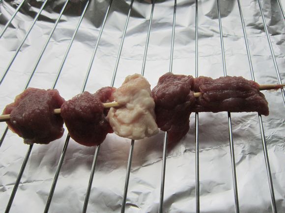 烤羊肉串的做法-香辣味烤菜譜