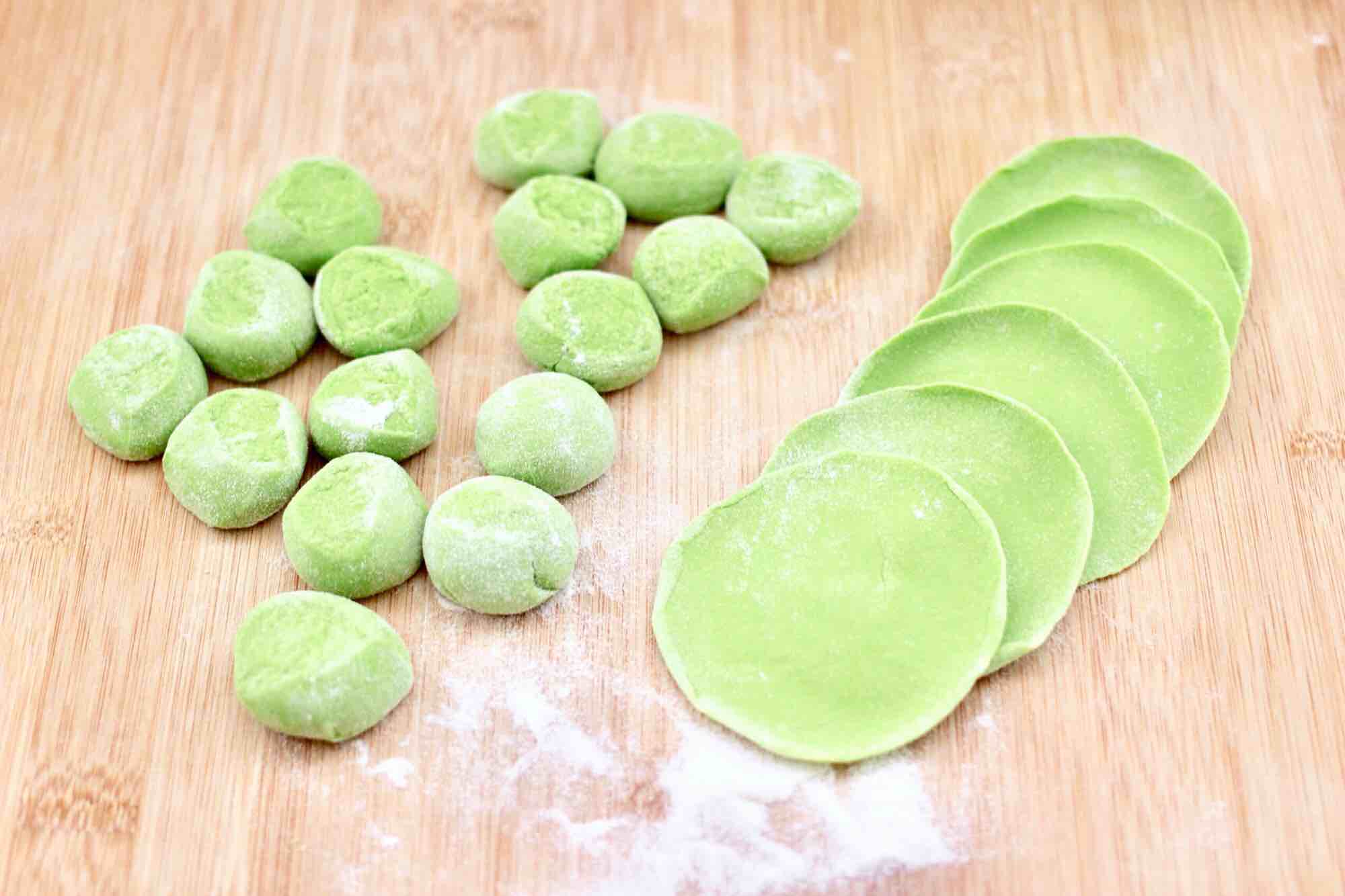 扇貝香干翠玉餃子的做法-咸鮮味煮菜譜-易網(wǎng)健康養(yǎng)生網(wǎng) 扇貝香干翠玉餃子的做法-咸鮮味煮菜譜