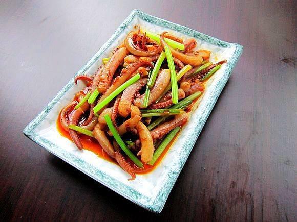 香辣魷魚須的做法-香辣味炒菜譜-易網健康養生網 香辣魷魚須的做法-香辣味炒菜譜
